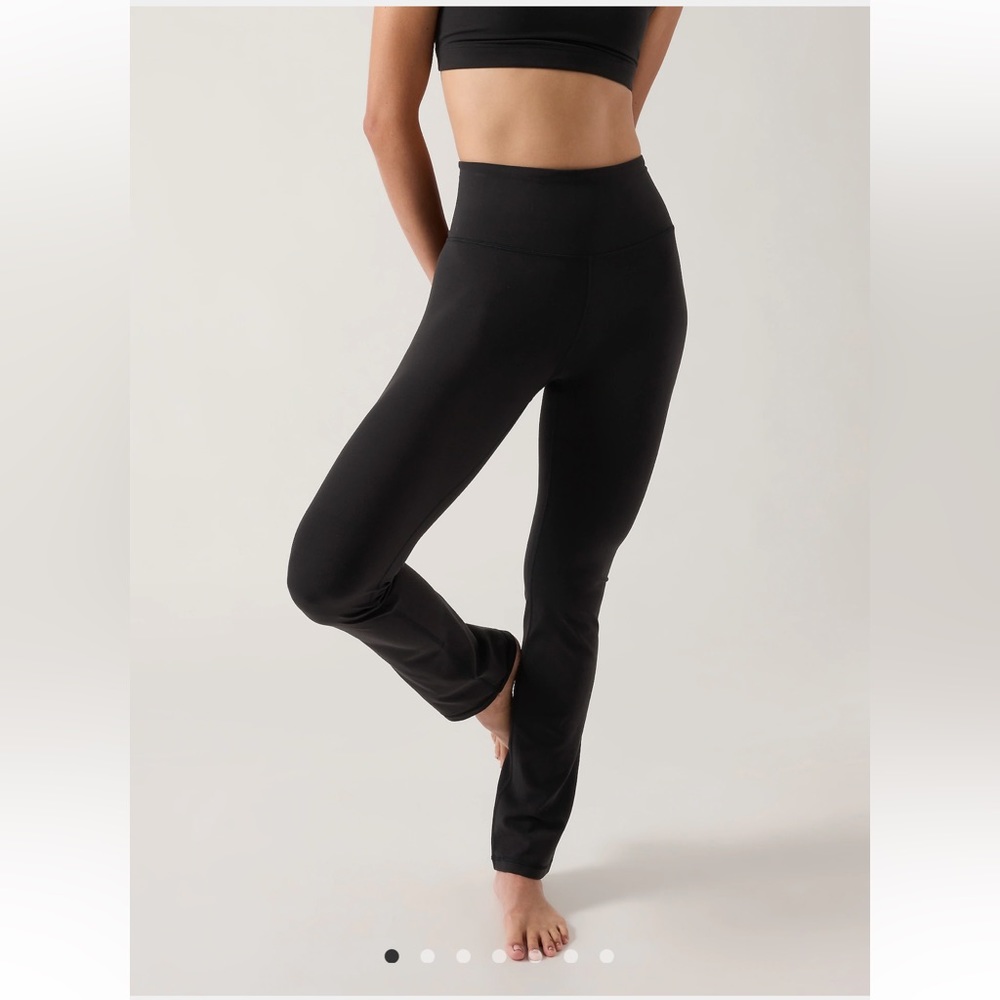 NWOT Athleta Elation Straight Leg Pant // Black XSP